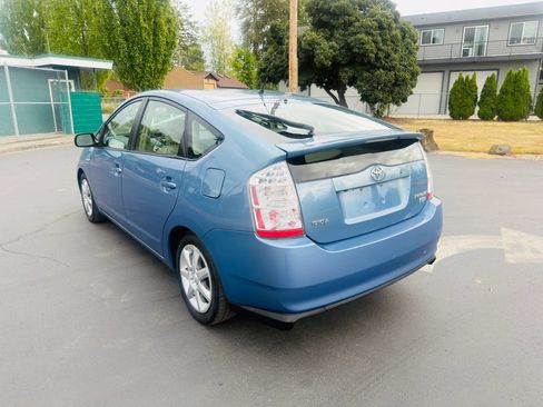 Used 2007 Toyota Prius Touring FWD image 3