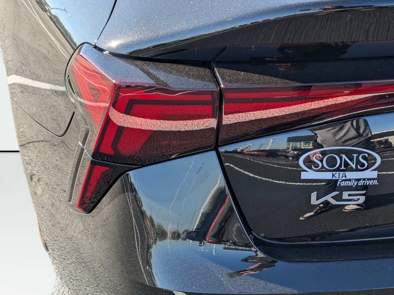 New 2027 Kia K5 GT-Line FWD image 5