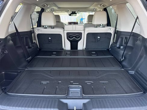 New 2026 Honda Pilot Touring image 18
