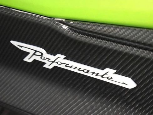 Used 2023 Lamborghini Urus Performante image 14