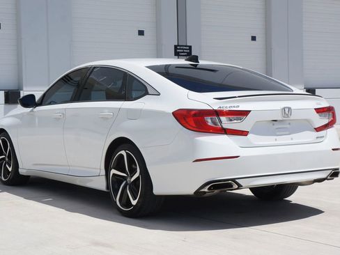 Used 2021 Honda Accord Sport image 9