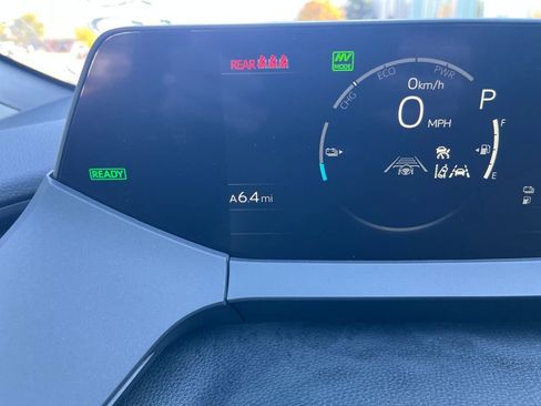 New 2026 Toyota Prius Plug-In Hybrid FWD image 17