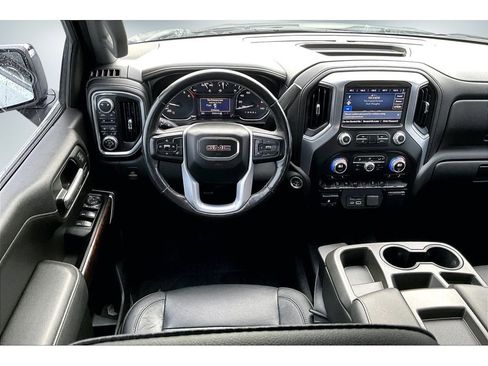 Used 2019 GMC Sierra 1500 SLT w/ X31 Off-Road Package image 9