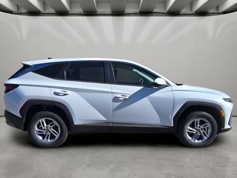 Used 2026 Hyundai Tucson SE AWD/4WD image 6
