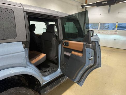 Used 2023 Ford Bronco Outer Banks AWD/4WD image 12