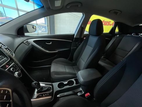Used 2016 Hyundai Elantra GT image 12