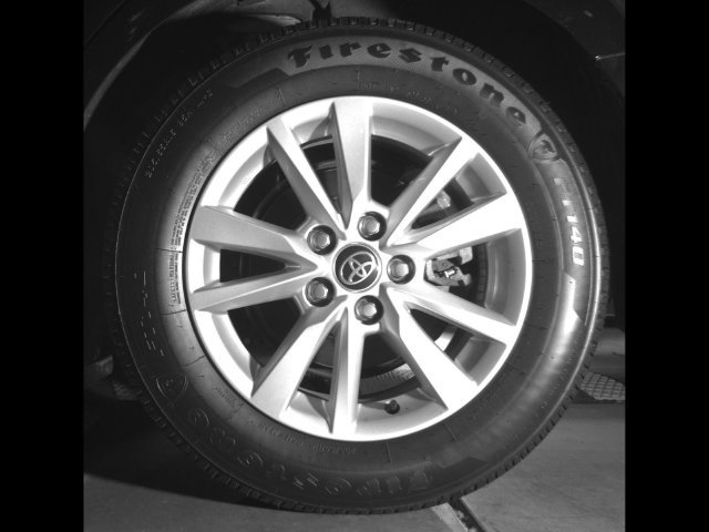 Used 2025 Toyota Camry LE FWD image 9