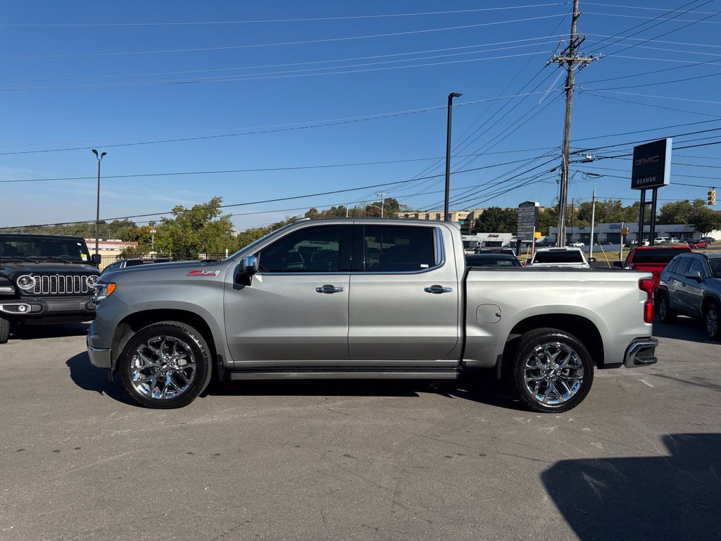 Used 2023 Chevrolet Silverado 1500 LTZ w/ LTZ Premium Package AWD/4WD image 6
