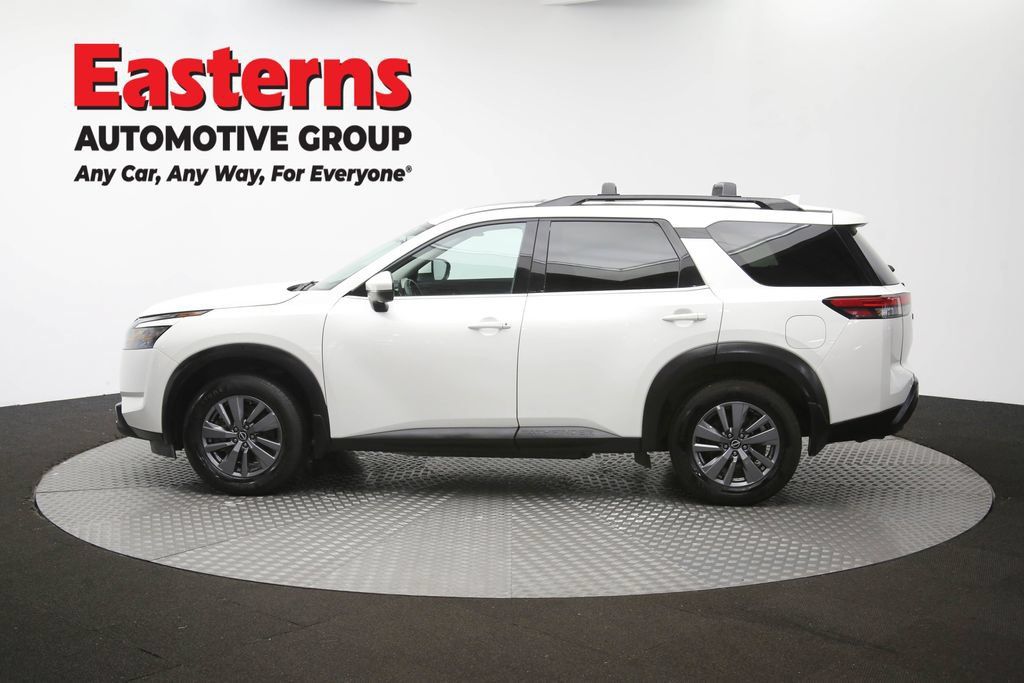 Used 2024 Nissan Pathfinder SV w/ SV Premium Package AWD/4WD image 65
