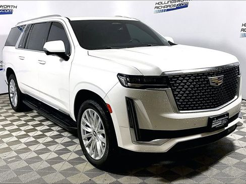 Used 2021 Cadillac Escalade ESV Luxury AWD/4WD image 3