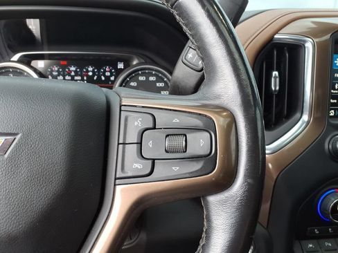 Used 2021 Chevrolet Silverado 1500 High Country w/ Technology Package AWD/4WD image 16
