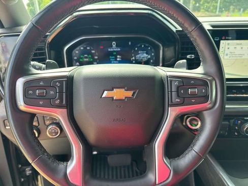 Used 2023 Chevrolet Silverado 1500 LTZ w/ LTZ Convenience Package II AWD/4WD image 27
