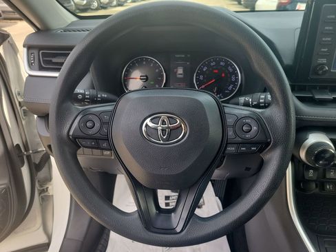 Certified 2019 Toyota RAV4 XLE image 27
