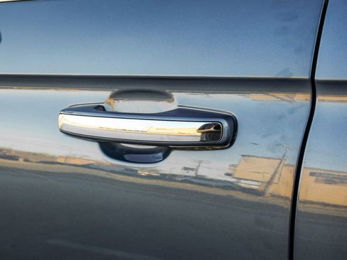 Used 2019 Ford Expedition Limited image 39