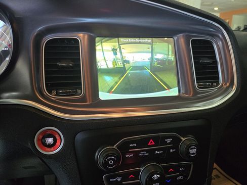 Used 2019 Dodge Charger GT image 19