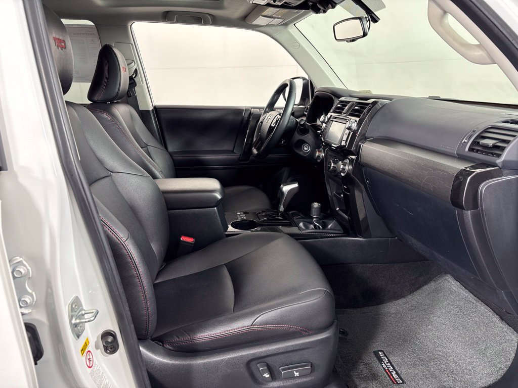Used 2018 Toyota 4Runner TRD Off-Road Premium AWD/4WD image 8
