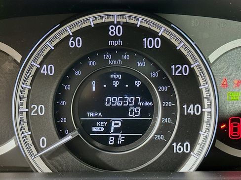 Used 2017 Honda Accord EX-L image 19