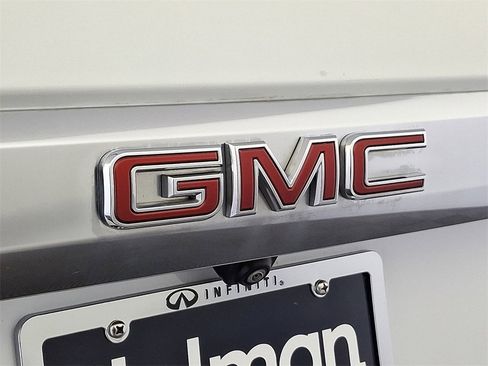 Used 2023 GMC Yukon Denali image 32