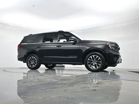 Certified 2025 Ford Expedition Platinum AWD/4WD image 34