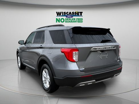 Used 2023 Ford Explorer XLT w/ Equipment Group 202A AWD/4WD image 26