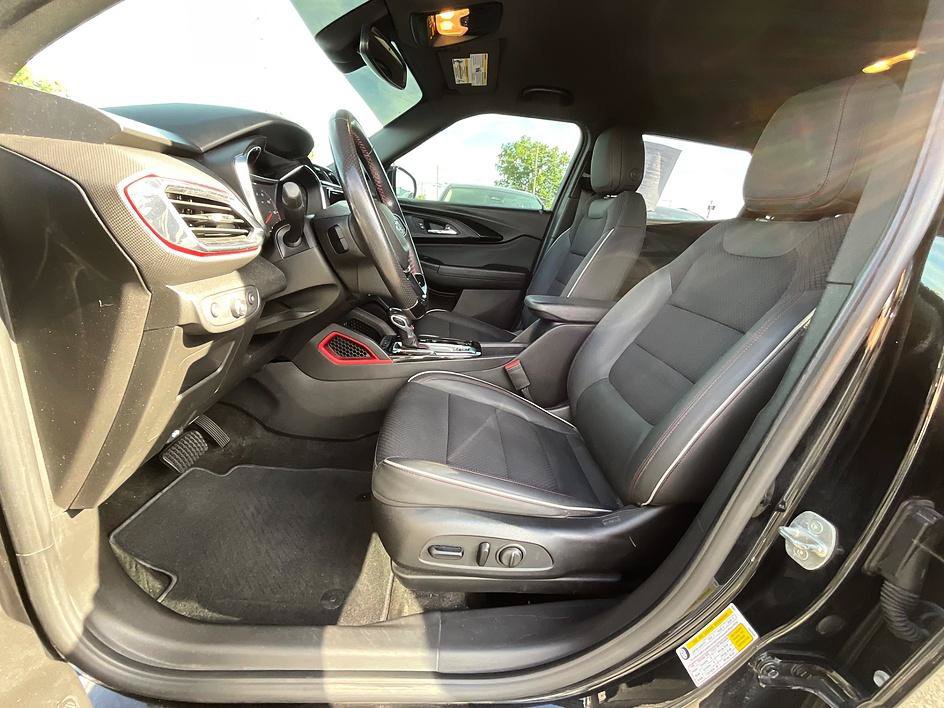 Used 2021 Chevrolet TrailBlazer RS w/ Convenience Package FWD image 4