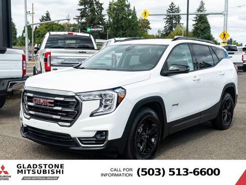 Used 2023 GMC Terrain AT4 AWD/4WD image 4