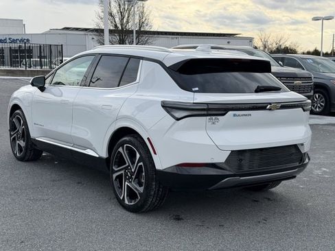 New 2026 Chevrolet Equinox EV LT image 12