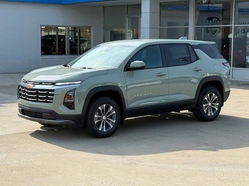 New 2026 Chevrolet Equinox LT w/ Convenience Package II image 8