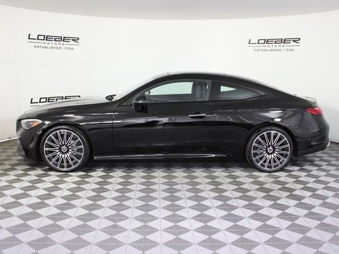 Used 2025 Mercedes-Benz CLE 300 4MATIC Coupe image 2