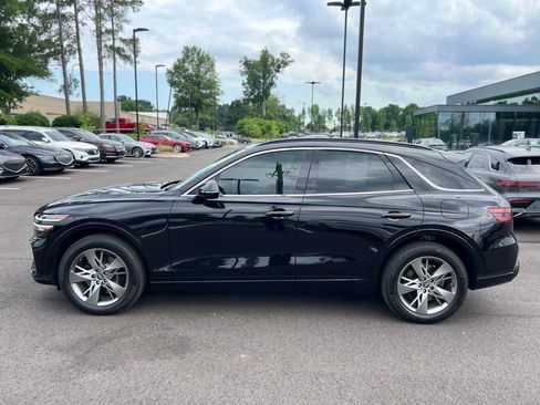 Used 2025 Genesis GV70 3.5T Sport AWD/4WD image 8