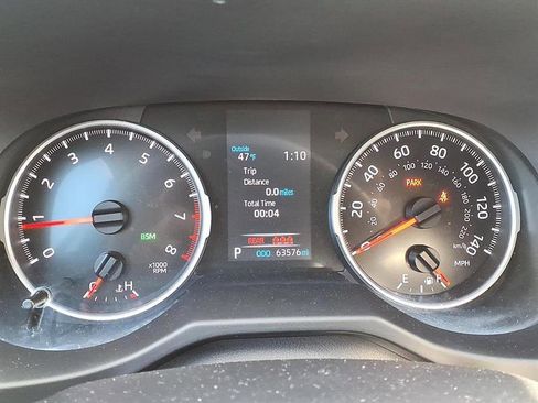 Used 2021 Toyota RAV4 XLE w/ Convenience Package image 19