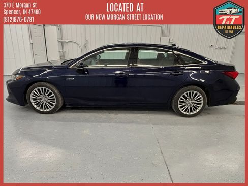 Used 2021 Toyota Avalon Limited w/ Advanced Safety Package FWD image 2