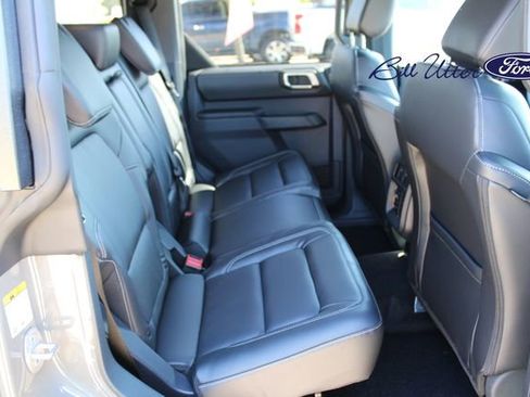 New 2025 Ford Bronco Outer Banks image 9