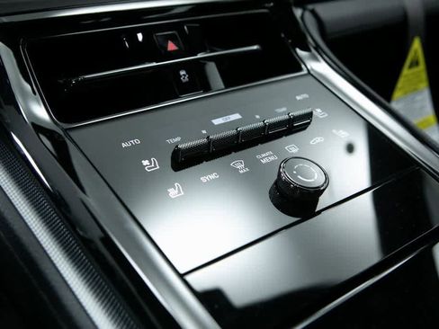 New 2025 Porsche Panamera 4 image 26