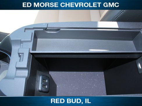 Used 2023 Chevrolet Equinox Premier FWD image 22