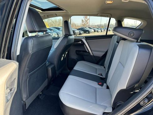 Used 2017 Toyota RAV4 Limited image 10