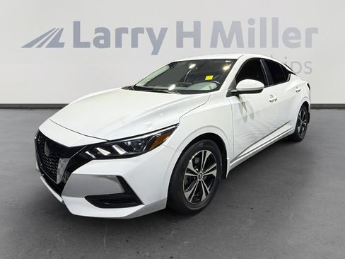 Used 2023 Nissan Sentra SV image 1