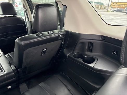 Used 2023 Honda Pilot Touring image 28