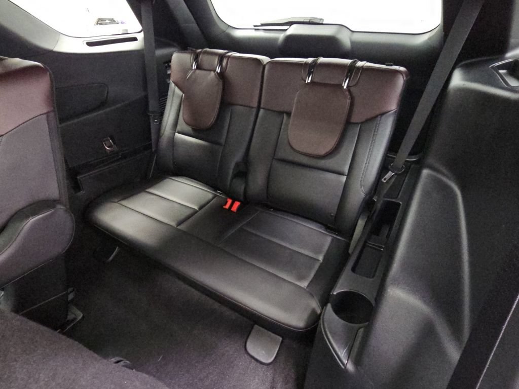 Used 2023 Ford Explorer Platinum w/ Technology Package AWD/4WD image 35