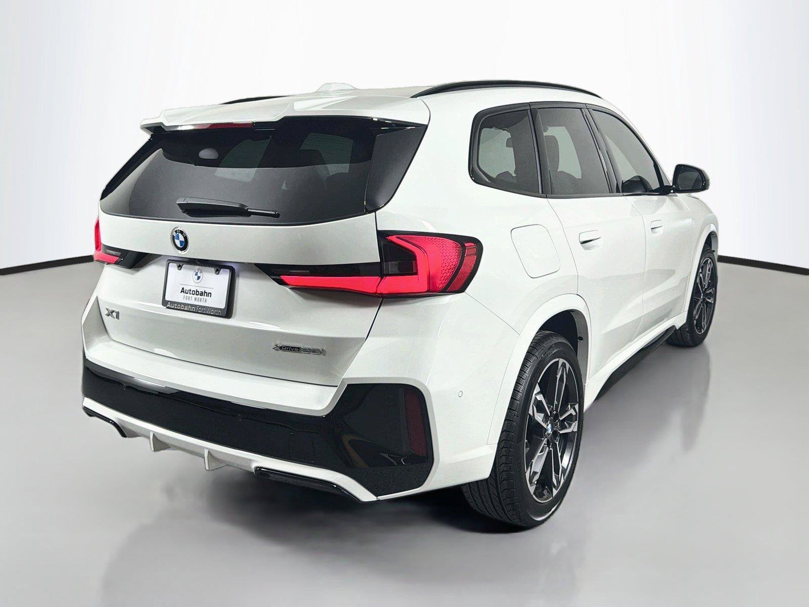 New 2027 BMW X1 xDrive28i AWD/4WD image 5