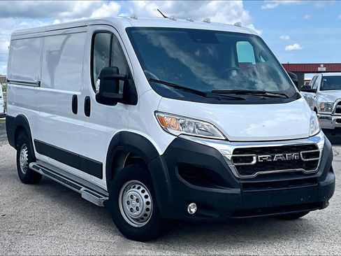 Used 2025 RAM ProMaster 2500 w/ U-Haul Equipment Group FWD image 29