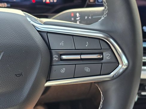 Used 2025 Chevrolet Equinox EV LT FWD image 31