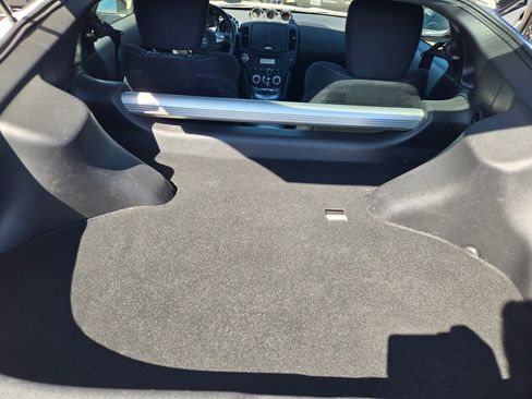 Used 2016 Nissan 370Z Coupe image 12