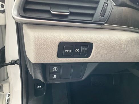 Certified 2020 Honda Accord EX-L image 9