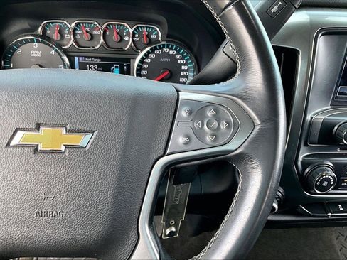 Used 2018 Chevrolet Silverado 1500 LT image 18