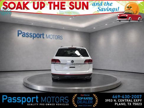 Used 2023 Volkswagen Atlas SE w/ Panoramic Sunroof Package FWD image 5