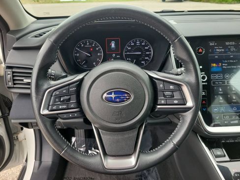 Used 2023 Subaru Outback Premium AWD/4WD image 22