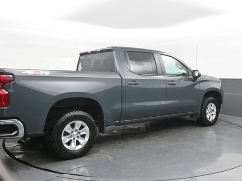 Used 2025 Chevrolet Silverado 1500 LT AWD/4WD image 9