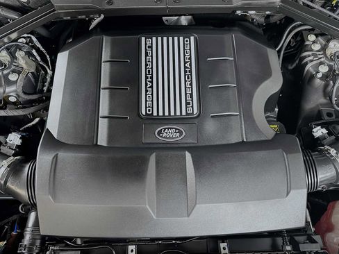 Used 2024 Land Rover Defender 90 Carpathian Edition image 30