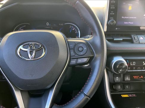 Used 2022 Toyota RAV4 XSE AWD/4WD image 25